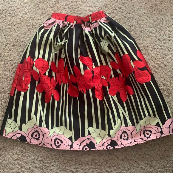 Bright Floral Skirt - Designer Sample - Picture 5 of 5